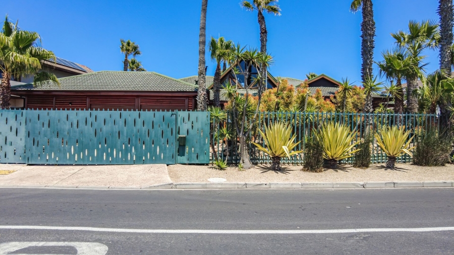 3 Bedroom Property for Sale in Melkbosstrand Central Western Cape